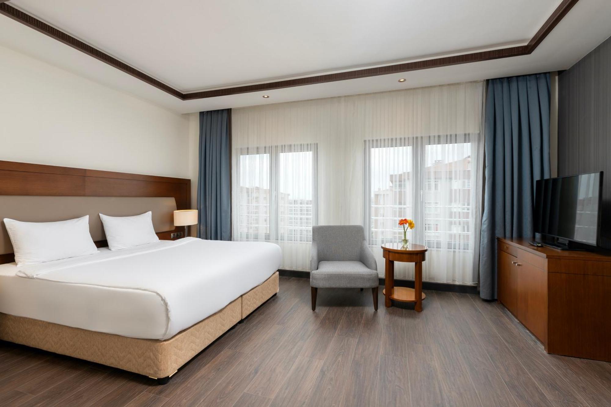 Miracle Airport Hotel&spa 5*