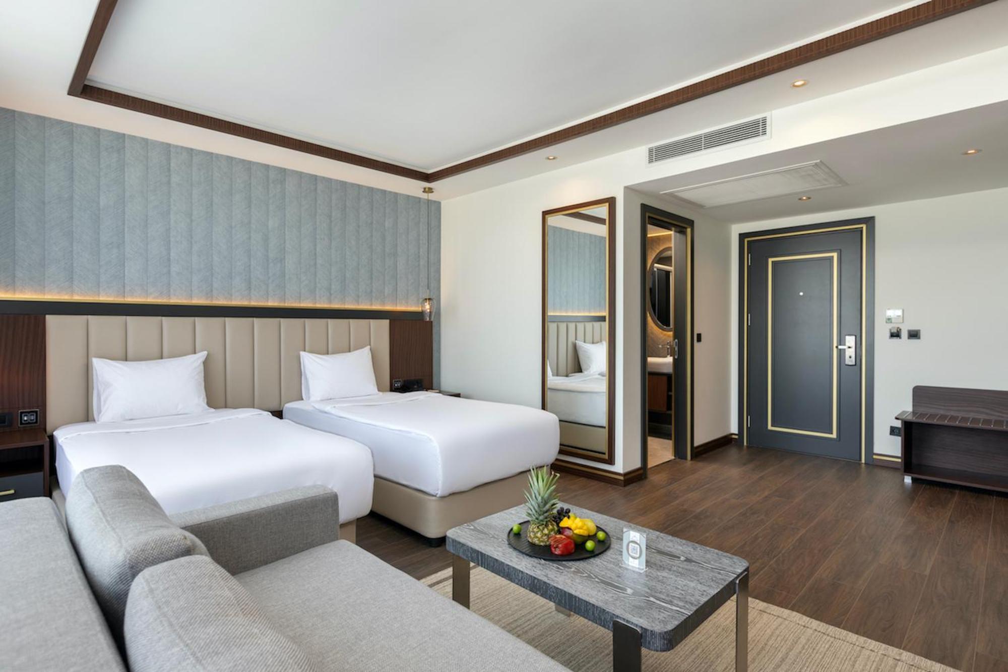 Miracle Airport Hotel&spa Otel